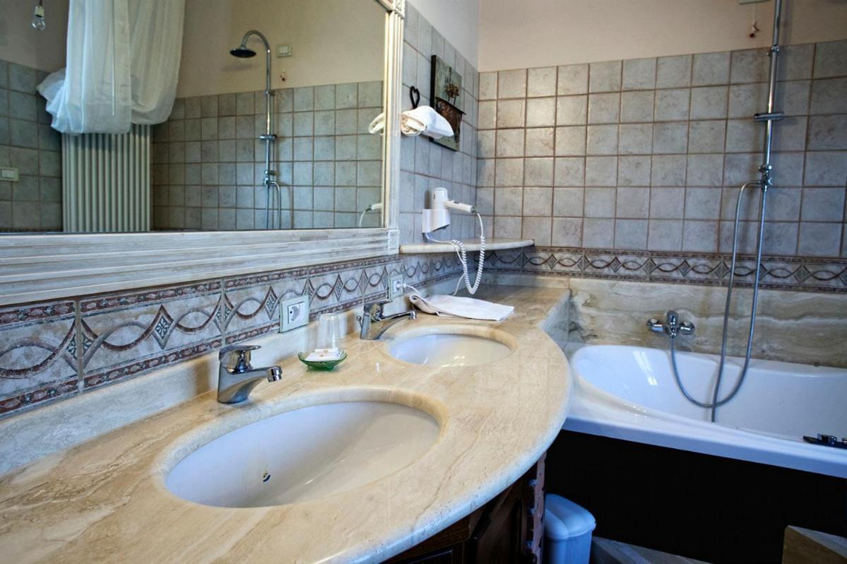 Il Casale Del Ra Vendégház Tuoro sul Trasimeno Szoba fotó